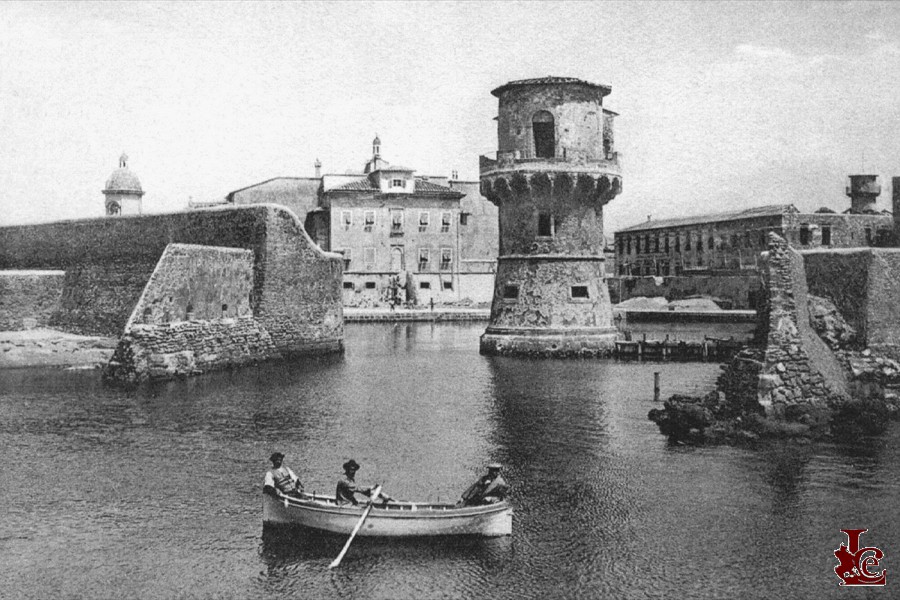 Accademia Navale - Torre Medicea ingresso porticciolo - 1905