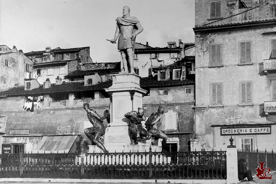 Monumento a Ferdinando I - 4 Mori - 1910