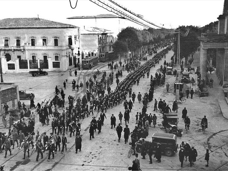 Piazza del Cisternone - 50° Accademia Navale - 1931