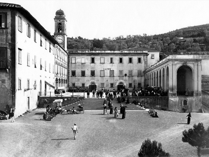 Piazza di Montenero - Santuario - 1900